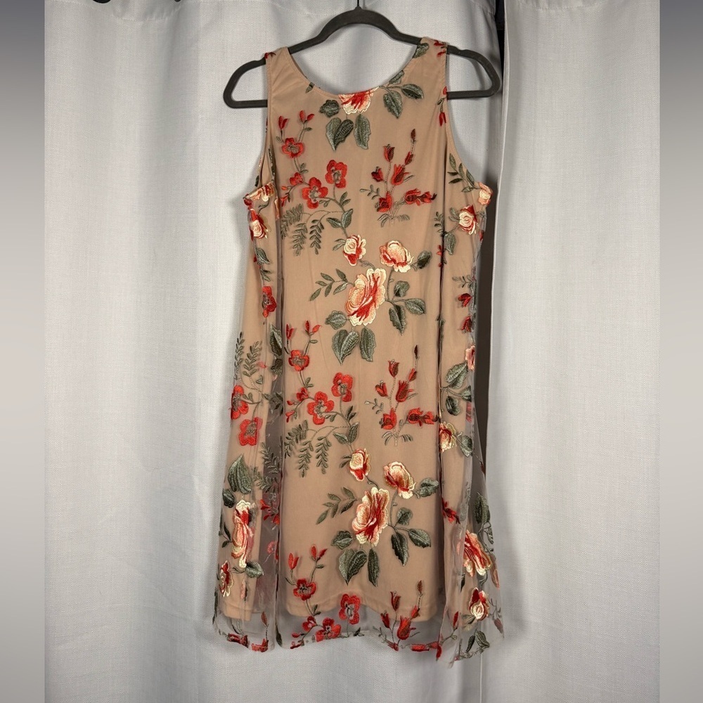 Beige by Eci Tan and Red Embroidered Floral Swing Dress Large - Picture 4 of 12
